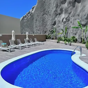 https://luxury-villa-ifara.tenerifehoteles.net